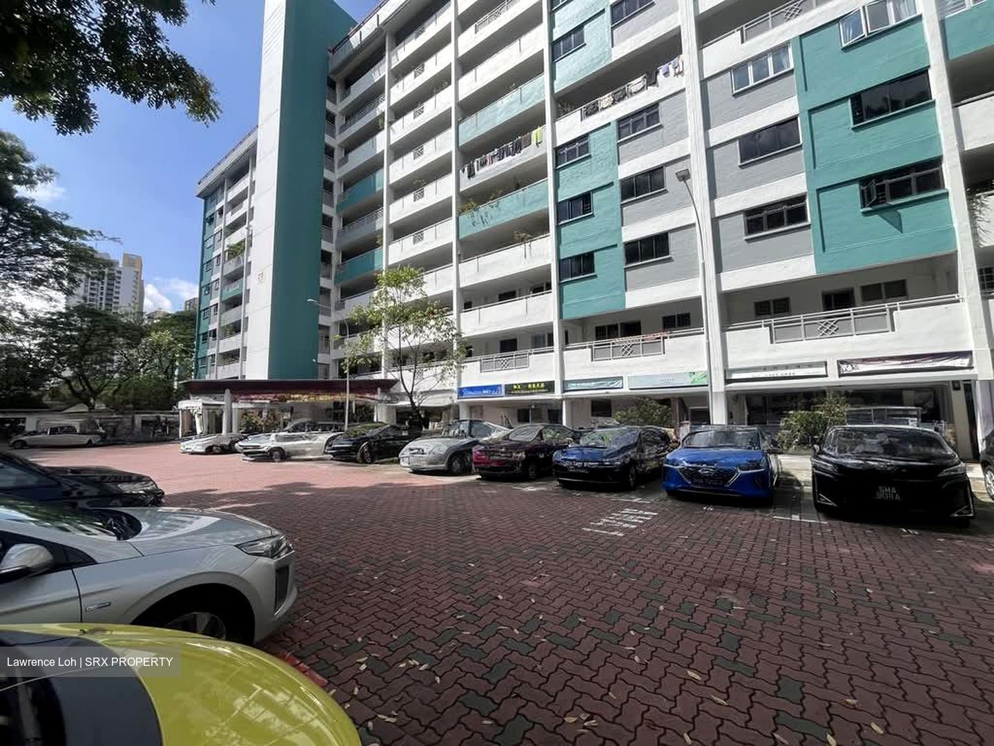 Ang Mo Kio Avenue 1 (D20), Shop House #576551431